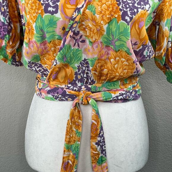Faithfull the Brand Revolve La Colle Multi Purple Floral Wrap Crop Top 8 - Picture 5 of 11